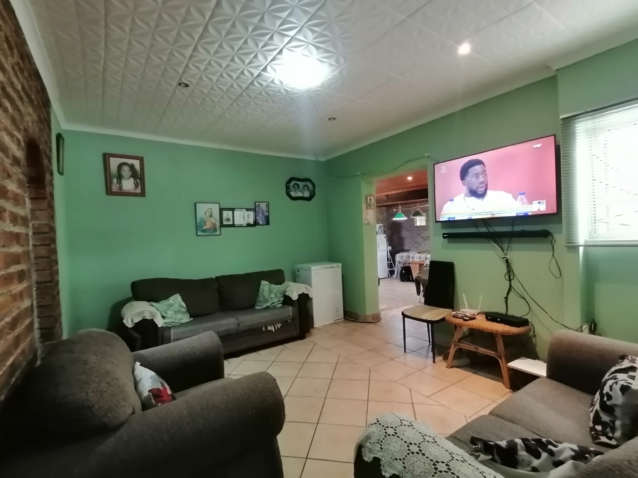 3 Bedroom Property for Sale in Perm Gardens Western Cape